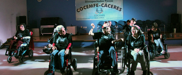 El grupo  La Torre Teatro durante su actuación