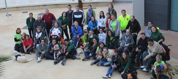 Foto de familia de todos los participantes