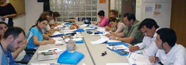 Participantes en una de las acciones formativas del Servicio de Integración Laboral de FAMDIF