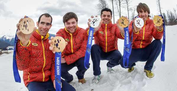 Gabriel Gorce, Arnau Ferrer, Miguel Galindo y Jon Santacana, con sus medallas de Sochi 2014