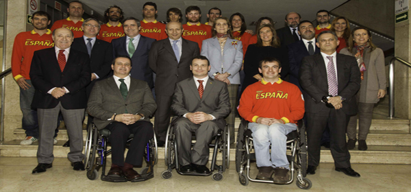 Imagen de familia de la despedida de los Juegos Paralimpicos de Sochi