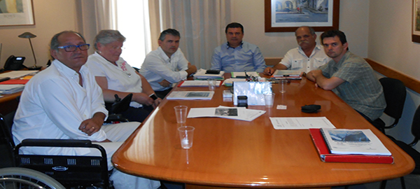 Equipo de COCEMFE CV y del Ayuntamiento durante la reunión