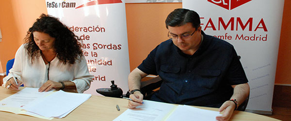 De izquierda a derecha, la presidenta de FESORCAM, Concepción Rodríguez, y el presidente de FAMMA, Javier Font.FAMMA-Cocemfe Madrid y la Federación de Personas Sordas de la Comunidad de Madrid (FESORCAM) han rubricado esta mañana un convenio de colaboración que tiene como objetivo último combatir el desempleo en el colectivo de personas con discapacidad,