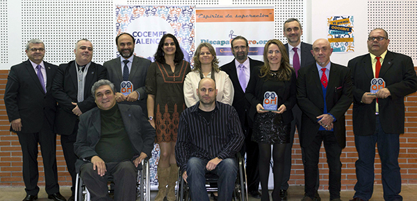 Foto de familia de los premiados