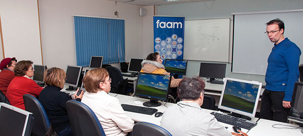 luna_curso_alfabetizacion