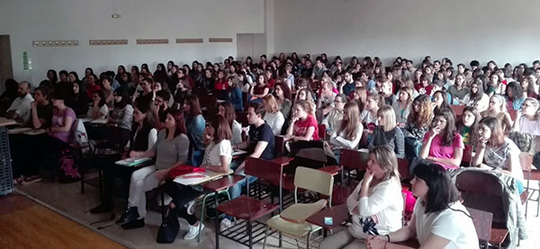 Charla FAMDIF en Facultad Enfermeria