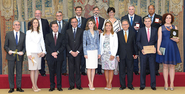 foto_familia_PremiosReina2016