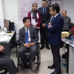 El director general de Políticas de Apoyo a la Discapacidad visita COGAMI