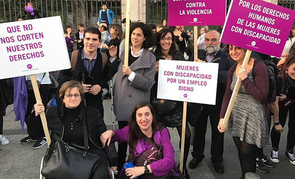 COCEMFE participa en la marcha feminista de Madrid del 8 de marzo