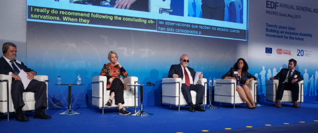 Mesa lucha contra la discriminación