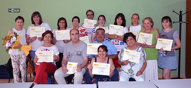 15 personas con discapacidad se iniciaron en alfabetización informática