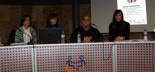 Mesa redonda ‘Derechos Humanos, Discapacidad y Cooperación al Desarrollo’