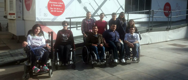 50 personas con espina bífida de Alicante reciben atención interdisciplinar