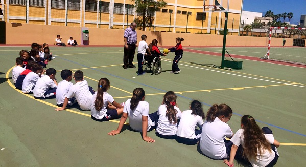 Personas con discapacidad, educación, centro