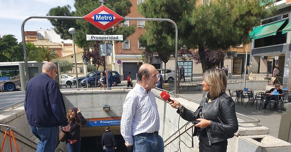 El técnico de Accesibilidad de COCEMFE, Gonzalo Arjona, entrevistado por RNE