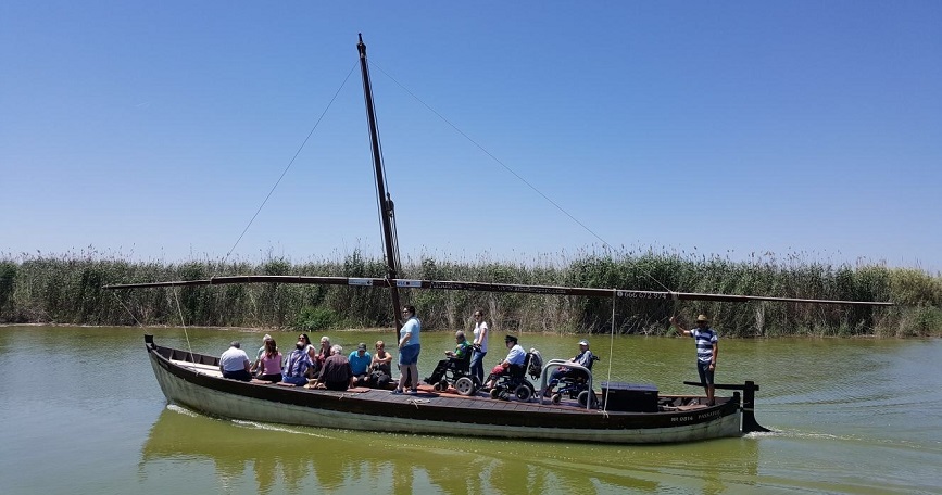 Fotografía de la barca en la albufera