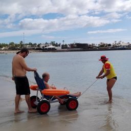 Servicio para personas con discapacidad en las playas