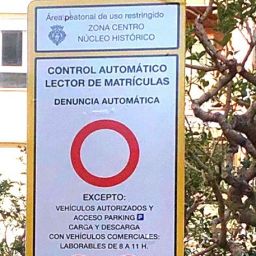 Foto de la Restricción de vehículos de COCEMFE Castelló