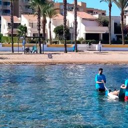 FAMDIF impulsa tres puntos de baño asistido en las costas de Cartagena.