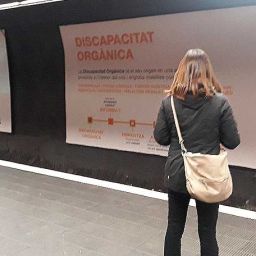 Campaña ‘No somos invisibles en el metro de Barcelona