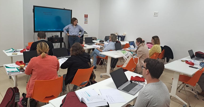 cocemfe-castellon-forma-personas-con-discapacidad