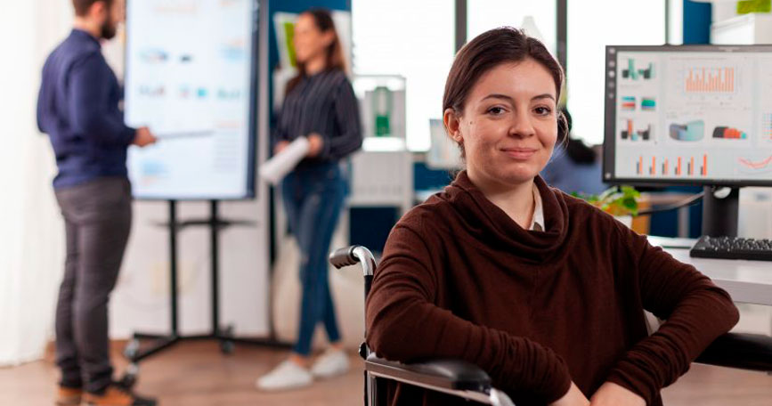 FAMMA solicita becas para asistencia personal del alumnado universitario con discapacidad.