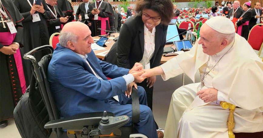 Enrique Alarcón, presidente de CLM Inclusiva, participa en el Sínodo de los Obispos