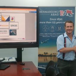 Representantes de FEGADI COCEMFE y Grupo Logístico Bernardino Abad consolidan su alianza mediante la iniciativa Vending Solidario.