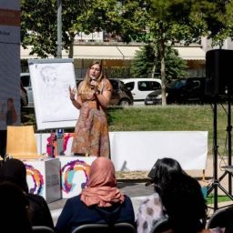 COCEMFE en la I Feria de Igualdad de Zaragoza Ponente de COCEMFE durante un taller sobre mujeres con discapacidad en la I Feria de Igualdad de Zaragoza.