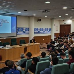 Auditorio del INEF de la UPM con la ponencia de COCEMFE sobre el proyecto europeo IOFA, dentro de la 14ª Semana del Deporte Inclusivo.