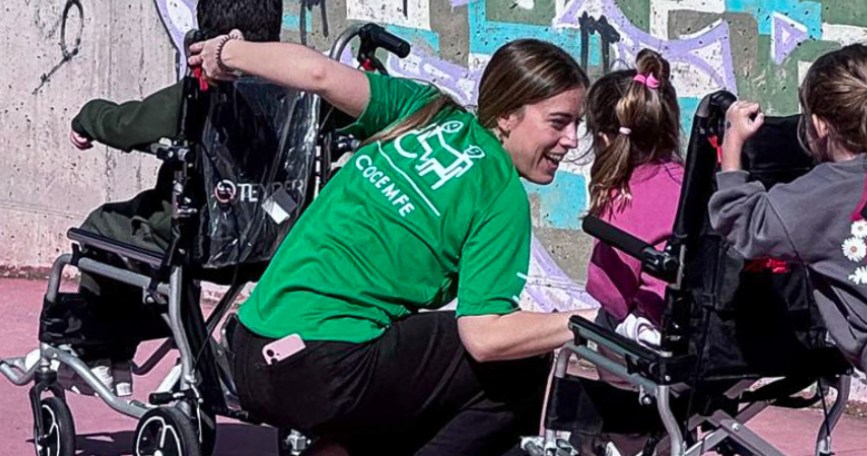 Actividad de sensibilización de COCEMFE en un centro educativo