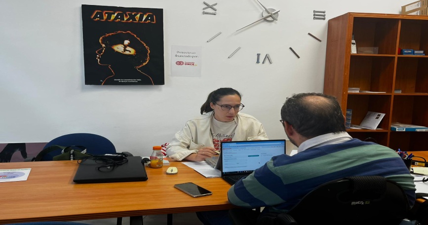 Nueva sede accesible de la Federación de Ataxias de España (FEDAES) en Ciudad Real, adaptada para personas con ataxia.