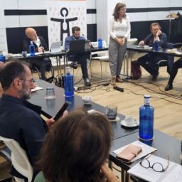 Miembros del OREE de COCEMFE reunidos en Madrid analizan el sistema de subvenciones del 0,7 y su impacto en las personas con discapacidad.