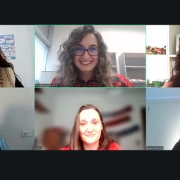 Profesionales de asociaciones de fibrosis quística participan en una reunión online del proyecto de gestión de calidad de la FEFQ.