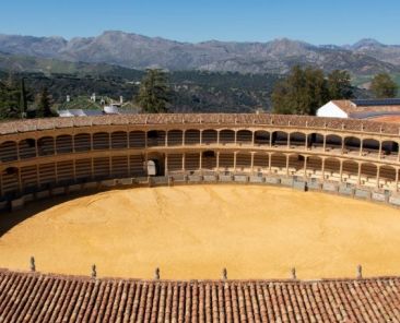 Vista general de una plaza de toros tradicional relacionada con la reforma del Reglamento Taurino.