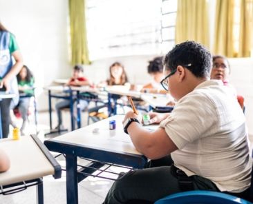 Imagen sobre educación inclusiva y referentes femeninos destacados por FAMMA.