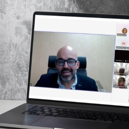 Videoconferencia de presentación del Campus COCEMFE Empresas con participantes en pantalla