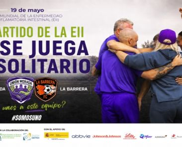 Personas formando un equipo en la campaña de ACCU España por el Día Mundial de la Enfermedad Inflamatoria Intestinal.