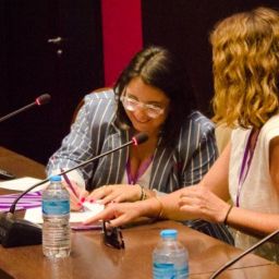 Firma del convenio de colaboración entre ACCU España y GETEII Representantes de ACCU España y GETEII firman un convenio de colaboración durante el V Congreso ACCU en Zaragoza.